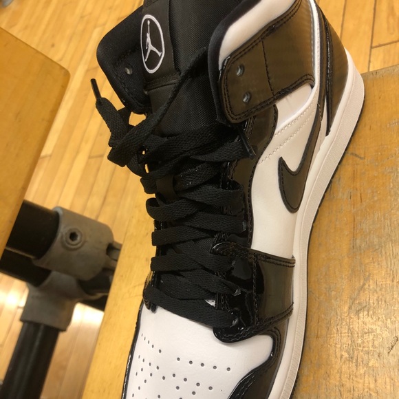 Brand New Jordan 1 Mid main image 3